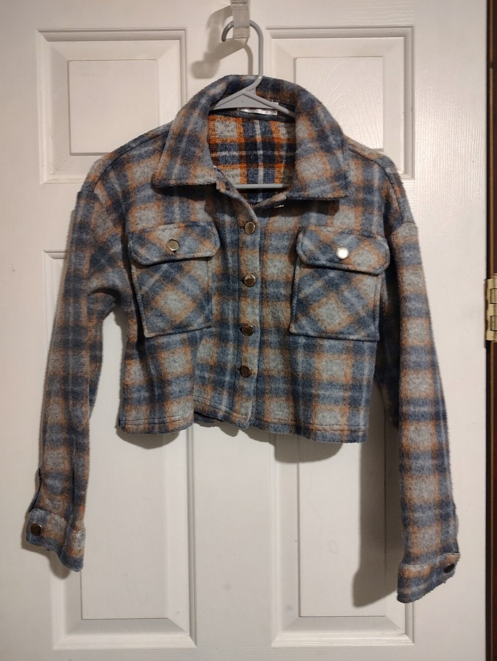Roommates Plaid Cropped Shacket in Blue and Tan